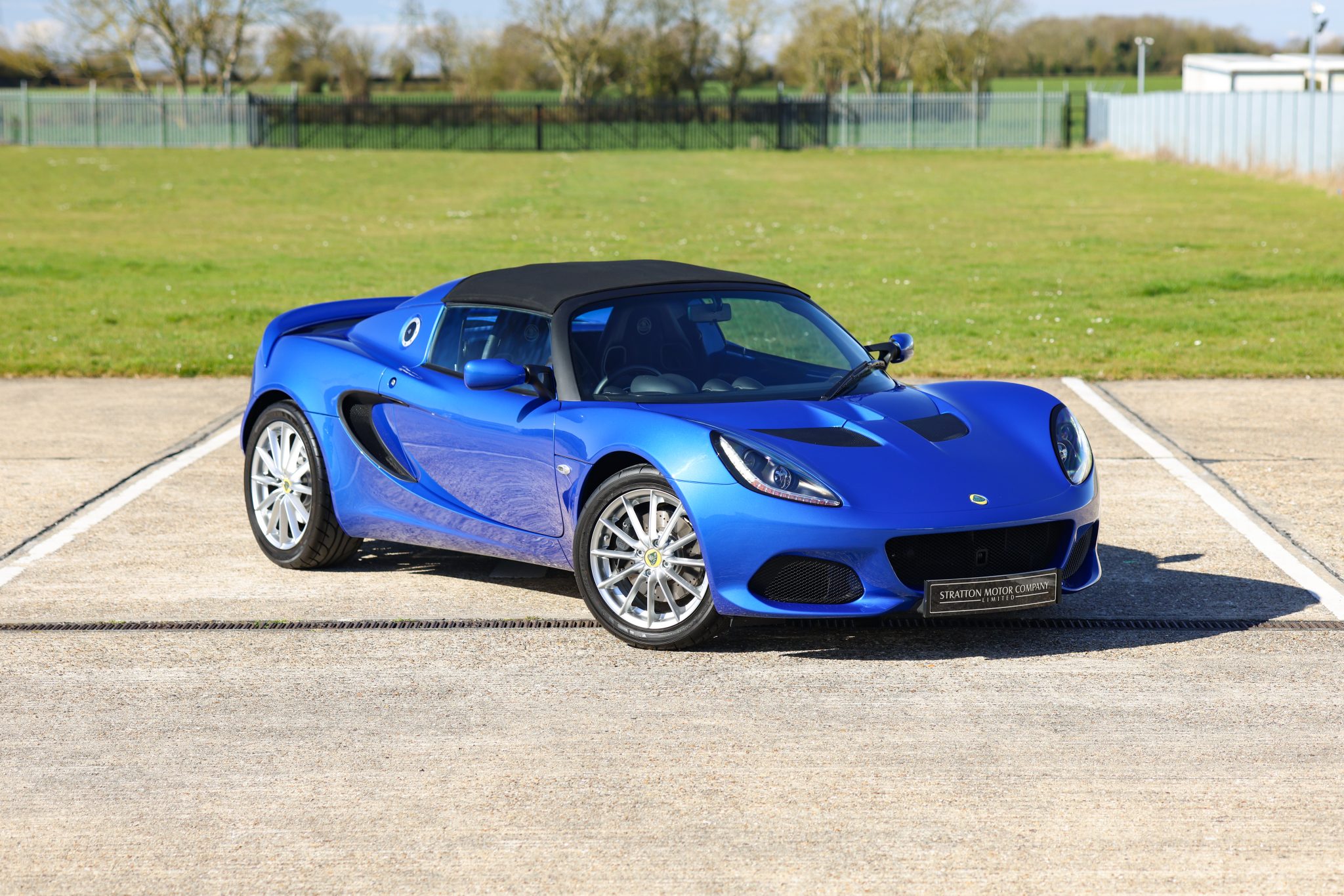 2018 Lotus Elise 220 Sport - Stratton Motor Company